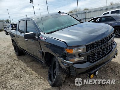 Czwarte zdjęcie samochodu z boku: 2019 CHEVROLET SILVERADO K1500 TRAIL BOSS CUSTOM VIN:1GCPYCEF4KZ238695 - miniatura