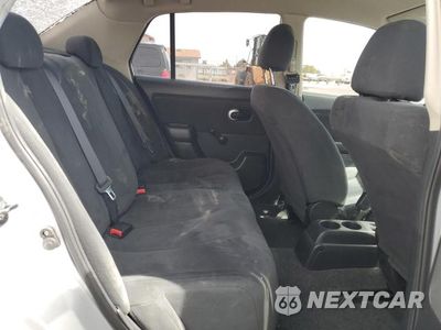 Zdjęcie 10 z 13 samochodu: 2009 NISSAN VERSA S VIN:3N1CC11E99L469465 - miniatura