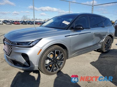 2024 LINCOLN NAUTILUS RESERVE 5LMPJ8KA3RJ827961 - główne zdjęcie licytacji z USA - miniatura