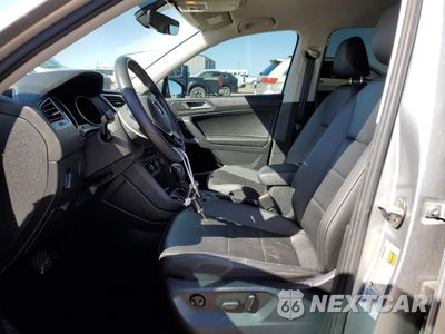 Zdjęcie 7 z 16 samochodu: 2020 VOLKSWAGEN TIGUAN SE VIN:3VV2B7AXXLM043173 - miniatura