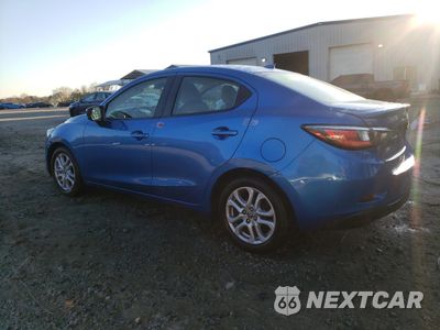 Drugie zdjęcie samochodu z przodu: 2019 TOYOTA YARIS L VIN:3MYDLBYV3KY523950 - miniatura