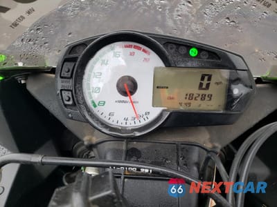 Zdjęcie 7 z 9 samochodu: 2012 KAWASAKI ZX600 R VIN:JKAZX4R19CA037501 - miniatura