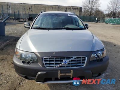 Piąte zdjęcie samochodu w środku: 2004 VOLVO XC70 VIN:YV1SZ59H841127660 - miniatura