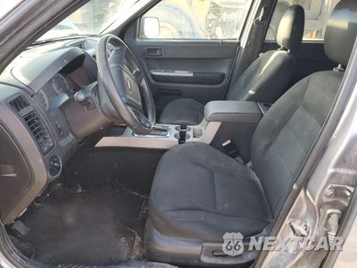 Zdjęcie 7 z 14 samochodu: 2008 FORD ESCAPE XLT VIN:1FMCU931X8KC90995 - miniatura