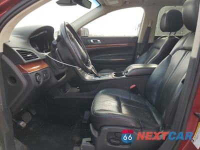 Zdjęcie 7 z 13 samochodu: 2013 LINCOLN MKT VIN:2LMHJ5AT7DBL50249 - miniatura