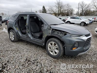 Czwarte zdjęcie samochodu z boku: 2020 CHEVROLET BLAZER 2LT VIN:3GNKBCRS0LS606458 - miniatura