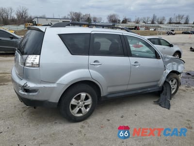 Trzecie zdjęcie samochodu z tyłu: 2010 MITSUBISHI OUTLANDER ES VIN:JA4AS2AW8AZ004110 - miniatura