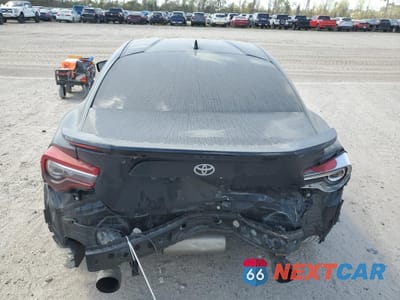 Zdjęcie 6 z 14 samochodu: 2017 TOYOTA 86 BASE VIN:JF1ZNAA12H9711279 - miniatura