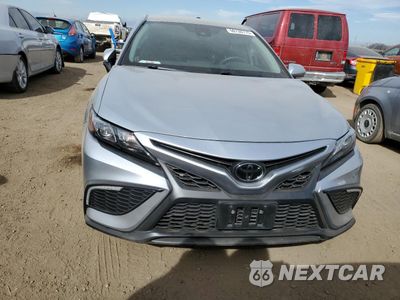 Piąte zdjęcie samochodu w środku: 2024 TOYOTA CAMRY SE NIGHT SHADE VIN:4T1G11AK3RU192534 - miniatura