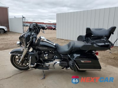 Trzecie zdjęcie samochodu z tyłu: 2017 HARLEY-DAVIDSON FLHTK ULTRA LIMITED VIN:1HD1KED18HB687287 - miniatura