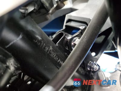 Zdjęcie 9 z 10 samochodu: 2024 SUZUKI GSX800 F VIN:JS1EM13B6R7103046 - miniatura