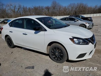 Czwarte zdjęcie samochodu z boku: 2018 NISSAN SENTRA S VIN:3N1AB7AP1JY248979 - miniatura
