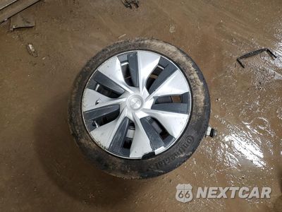 Zdjęcie 12 z 14 samochodu: 2023 TESLA MODEL Y VIN:7SAYGDEE0PF822922 - miniatura