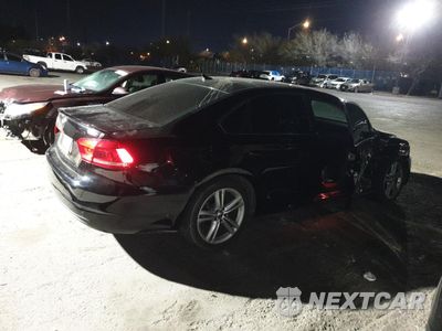 Trzecie zdjęcie samochodu z tyłu: 2014 VOLKSWAGEN PASSAT SE VIN:1VWBN7A33EC068002 - miniatura