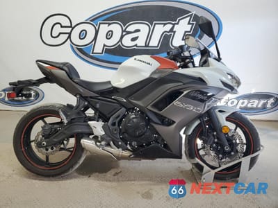2023 KAWASAKI EX650 R ML5EXER14PDA94832 - główne zdjęcie licytacji z USA - miniatura