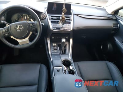 Zdjęcie 8 z 13 samochodu: 2021 LEXUS NX 300 BASE VIN:JTJDARBZ7M2202890 - miniatura
