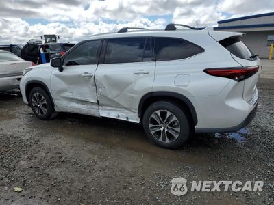 Drugie zdjęcie samochodu z przodu: 2022 TOYOTA HIGHLANDER XLE VIN:5TDHZRAH9NS092425 - miniatura