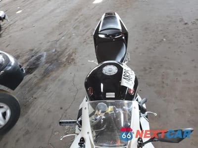 Piąte zdjęcie samochodu w środku: 2016 HONDA CBR600 RR VIN:JH2PC40JXGK200833 - miniatura