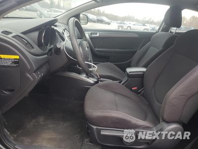 Zdjęcie 7 z 12 samochodu: 2013 KIA FORTE EX VIN:KNAFU6A23D5669385 - miniatura