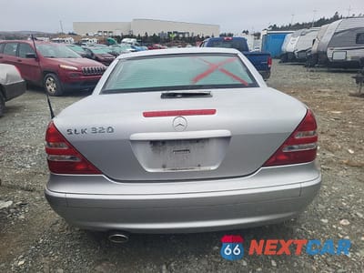 Zdjęcie 6 z 12 samochodu: 2001 MERCEDES-BENZ SLK 320 VIN:WDBKK65F91F195046 - miniatura