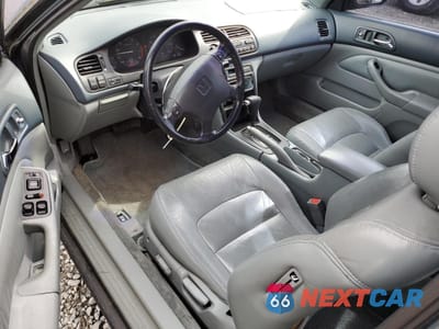 Zdjęcie 8 z 12 samochodu: 1996 HONDA ACCORD EX VIN:1HGCD7263TA021050 - miniatura