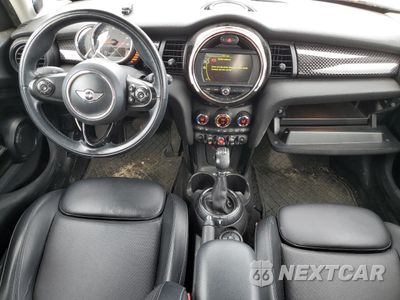 Zdjęcie 8 z 13 samochodu: 2017 MINI COOPER S VIN:WMWXU3C33H2F48634 - miniatura