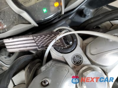 Zdjęcie 8 z 10 samochodu: 2017 YAMAHA FJR1300 AE VIN:JYARP30E4HA000441 - miniatura