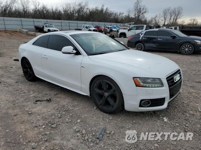 Czwarte zdjęcie samochodu z boku: 2009 AUDI A5 QUATTRO VIN:WAUDK78T39A036434 - miniatura