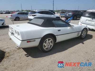Trzecie zdjęcie samochodu z tyłu: 1990 CHEVROLET CORVETTE VIN:1G1YY3388L5114407 - miniatura