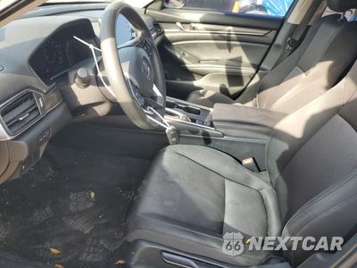 Zdjęcie 7 z 14 samochodu: 2019 HONDA ACCORD LX VIN:1HGCV1F17KA033693 - miniatura