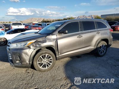 2018 TOYOTA HIGHLANDER SE 5TDKZRFH6JS539818 - główne zdjęcie licytacji z USA - miniatura