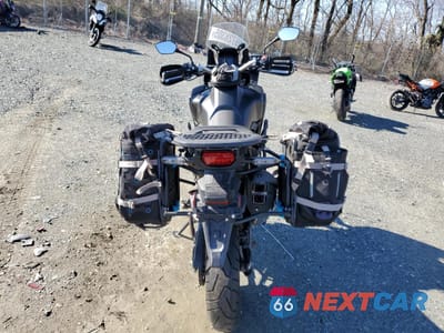 Czwarte zdjęcie samochodu z boku: 2018 HONDA CRF1000 D VIN:JH2SD0415JK200109 - miniatura