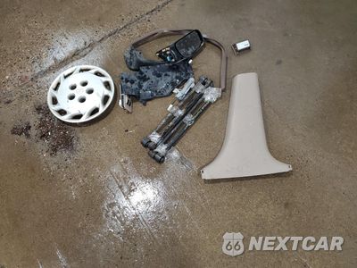 Zdjęcie 12 z 13 samochodu: 1997 TOYOTA CAMRY CE VIN:4T1BG22K4VU075147 - miniatura