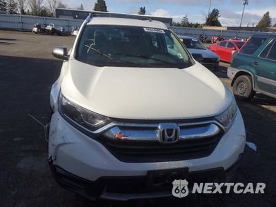 Piąte zdjęcie samochodu w środku: 2018 HONDA CR-V LX VIN:2HKRW6H37JH231151 - miniatura
