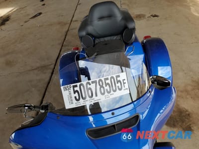 Piąte zdjęcie samochodu w środku: 2024 HARLEY-DAVIDSON FLHTCUTG VIN:1HD1MAF18RB861909 - miniatura