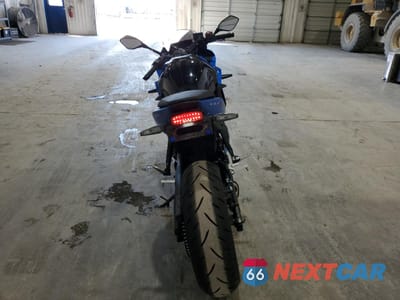 Czwarte zdjęcie samochodu z boku: 2024 SUZUKI GSX800 F VIN:JS1EM13B6R7103046 - miniatura