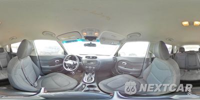 Zdjęcie 14 z 15 samochodu: 2015 KIA SOUL + VIN:KNDJP3A57F7798332 - miniatura