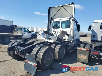 Czwarte zdjęcie samochodu z boku: 2024 FREIGHTLINER CASCADIA 126 SEMI TRUCK VIN:3AKJHLDV4RSUY3201 - miniatura