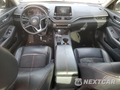 Zdjęcie 8 z 16 samochodu: 2019 NISSAN ALTIMA SR VIN:1N4BL4CV3KC222263 - miniatura
