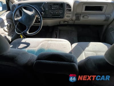 Zdjęcie 8 z 12 samochodu: 2000 CHEVROLET GMT-400 K3500 VIN:1GCHK33J0YF453563 - miniatura
