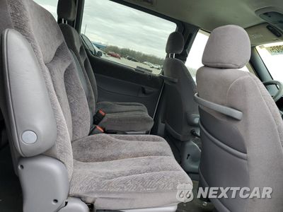 Zdjęcie 11 z 13 samochodu: 2000 DODGE CARAVAN SE VIN:1B4GP45G9YB505698 - miniatura