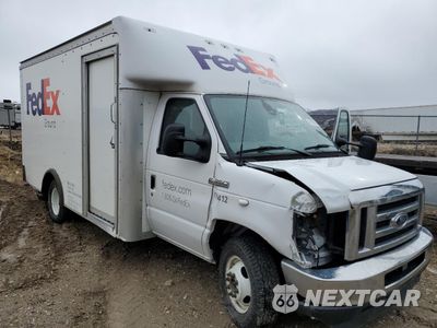 Czwarte zdjęcie samochodu z boku: 2023 FORD ECONOLINE E350 SUPER DUTY CUTAWAY VAN VIN:1FDWE3FK4PDD13704 - miniatura