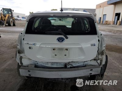 Zdjęcie 6 z 15 samochodu: 2014 TOYOTA PRIUS C VIN:JTDKDTB34E1077123 - miniatura