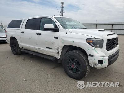 Czwarte zdjęcie samochodu z boku: 2019 TOYOTA TUNDRA CREWMAX SR5 VIN:5TFDY5F11KX791477 - miniatura