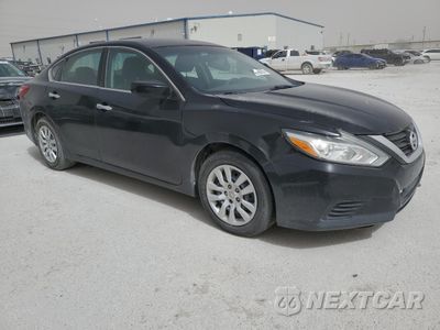 Czwarte zdjęcie samochodu z boku: 2016 NISSAN ALTIMA 2.5 VIN:1N4AL3AP8GN326110 - miniatura