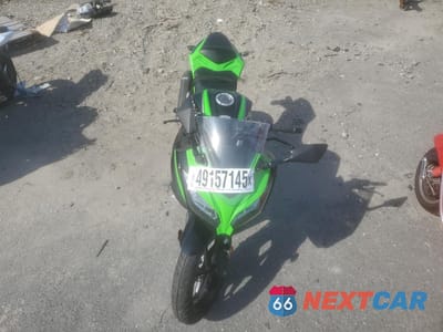 Piąte zdjęcie samochodu w środku: 2016 KAWASAKI EX300 B VIN:JKAEX8B1XGDA31150 - miniatura
