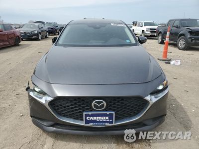 Piąte zdjęcie samochodu w środku: 2022 MAZDA 3 SELECT VIN:JM1BPABL6N1509416 - miniatura