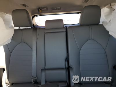 Zdjęcie 10 z 13 samochodu: 2024 TOYOTA HIGHLANDER LE VIN:5TDKDRBH2RS541825 - miniatura