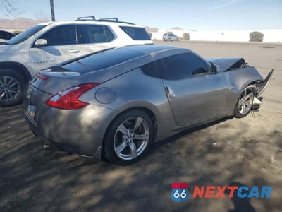 Trzecie zdjęcie samochodu z tyłu: 2009 NISSAN 370Z VIN:JN1AZ44E69M405053 - miniatura