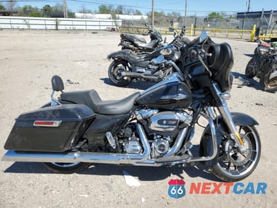 2023 HARLEY-DAVIDSON FLHX 1HD1KBC12PB620134 - główne zdjęcie licytacji z USA - miniatura